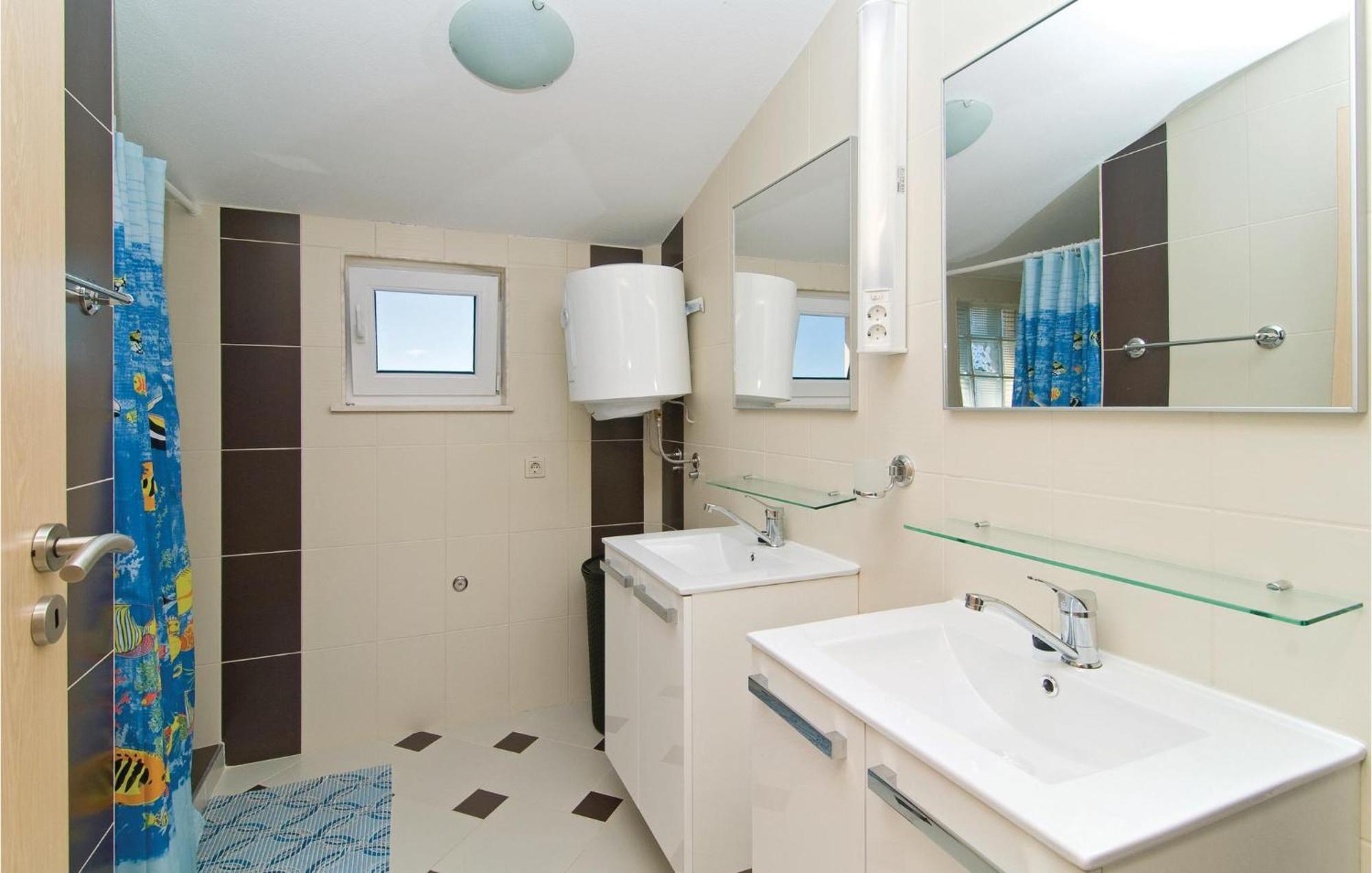 Stunning Apartment In Sevid With Kitchen エクステリア 写真