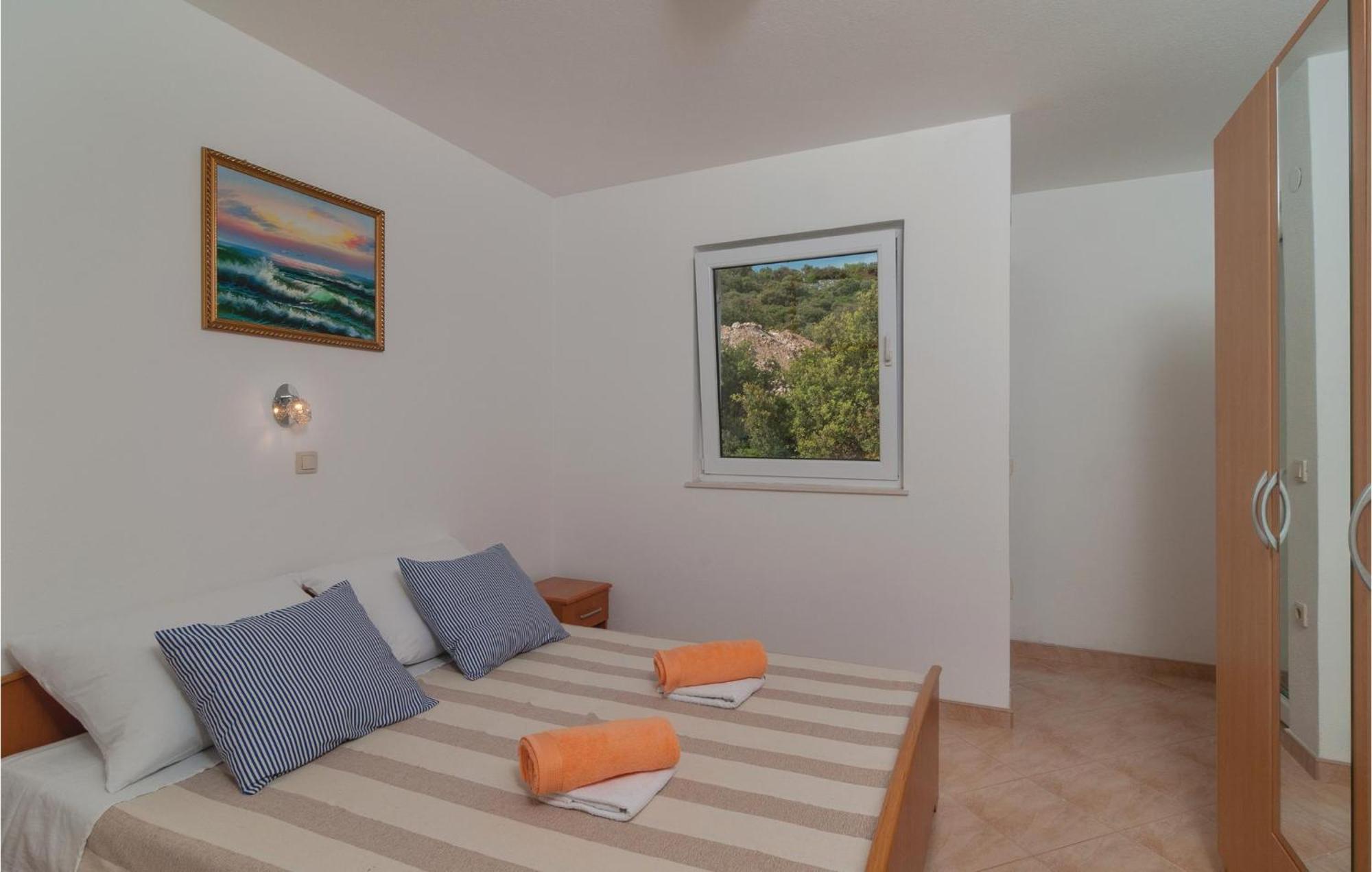 Stunning Apartment In Sevid With Kitchen エクステリア 写真