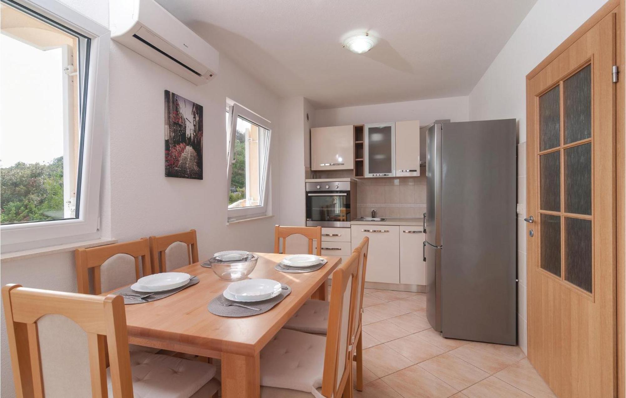Stunning Apartment In Sevid With Kitchen エクステリア 写真