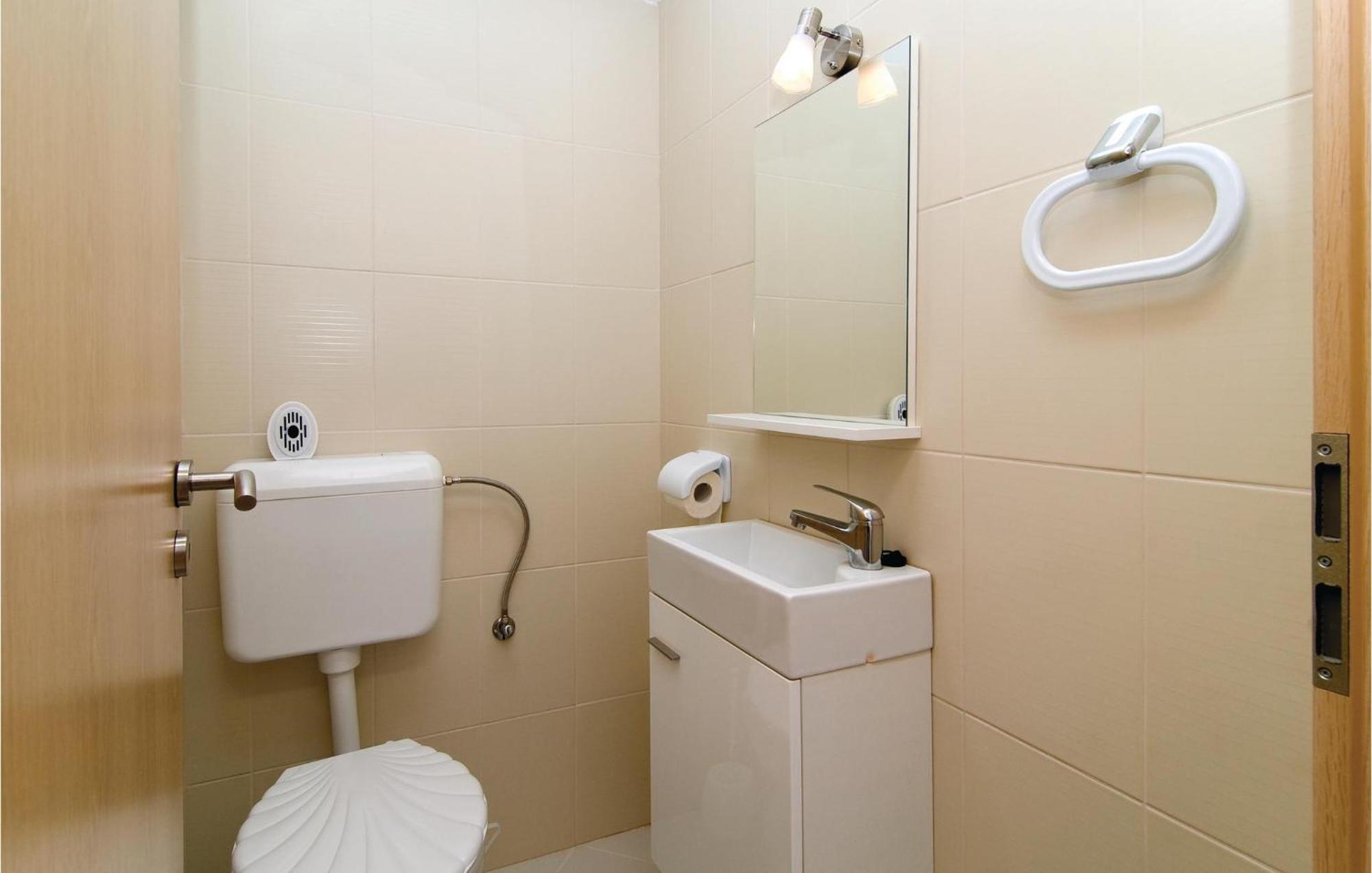 Stunning Apartment In Sevid With Kitchen エクステリア 写真